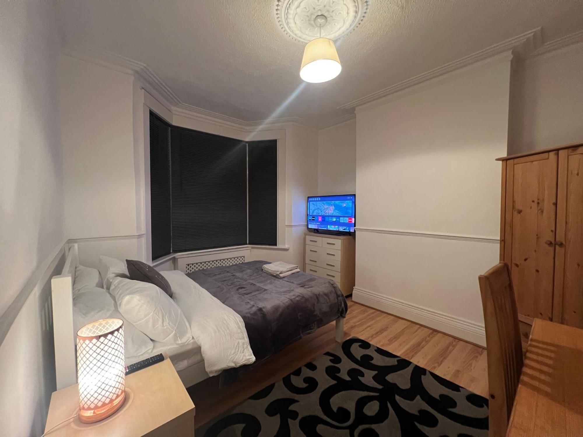 Gasthof Private In Victorian House, Forest Hill, *